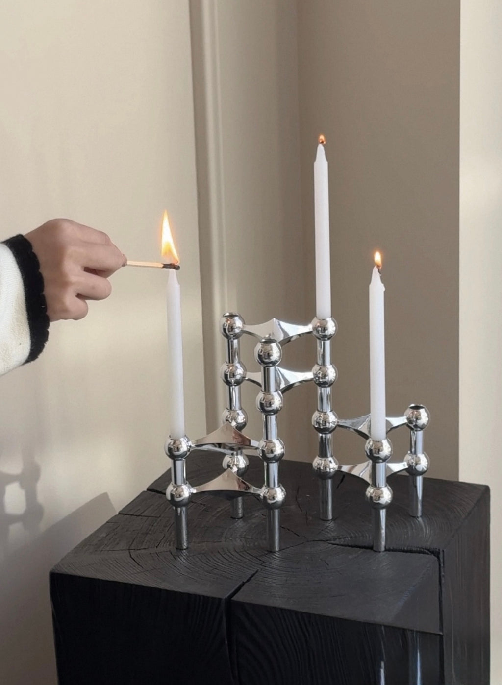 Nordic Molecular Structure Candle Holder