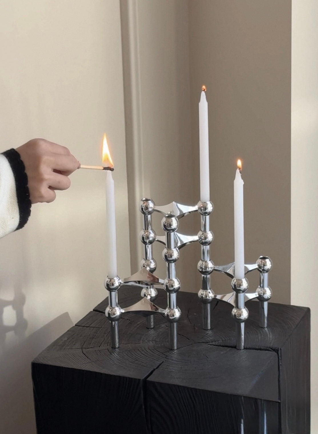 Nordic Molecular Structure Candle Holder