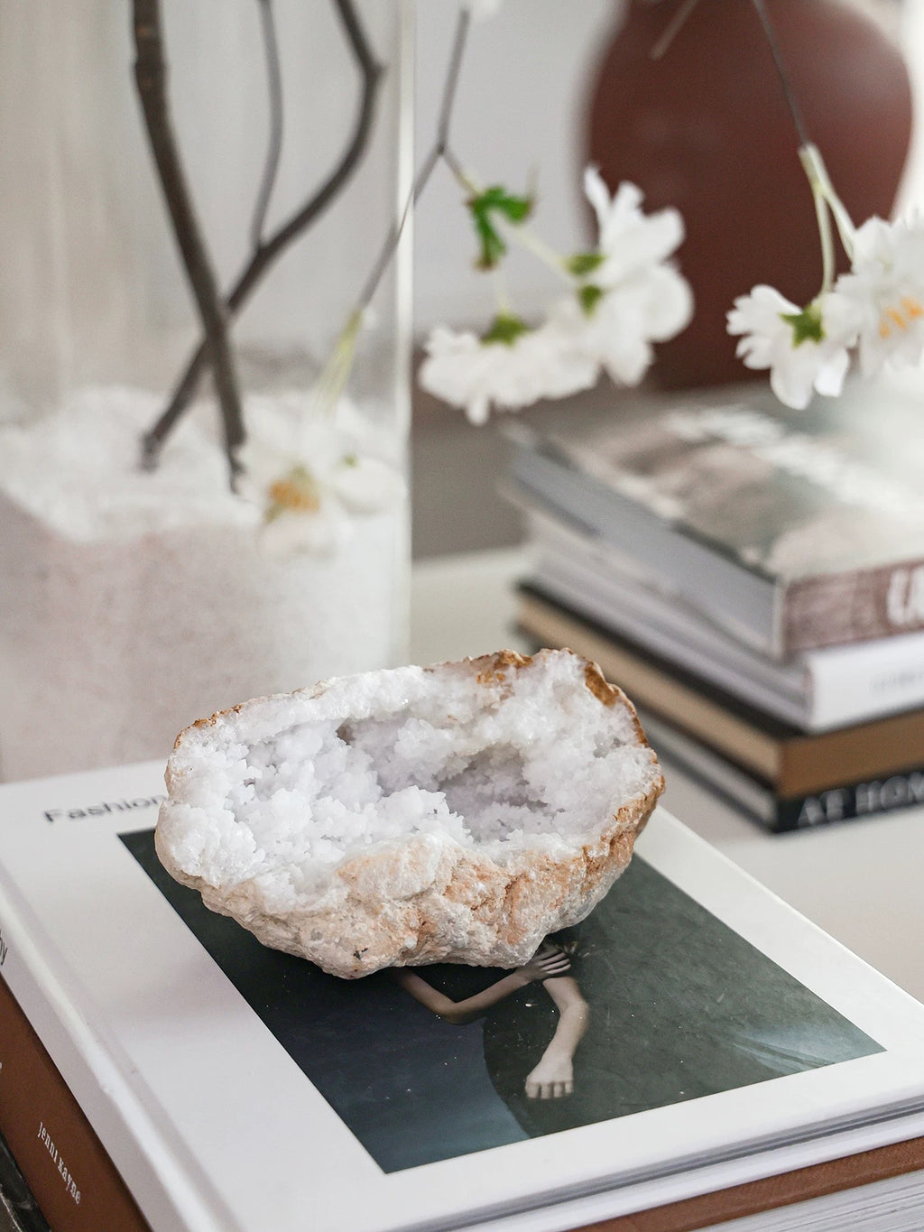 QUARTZ CRYSTAL GEODE