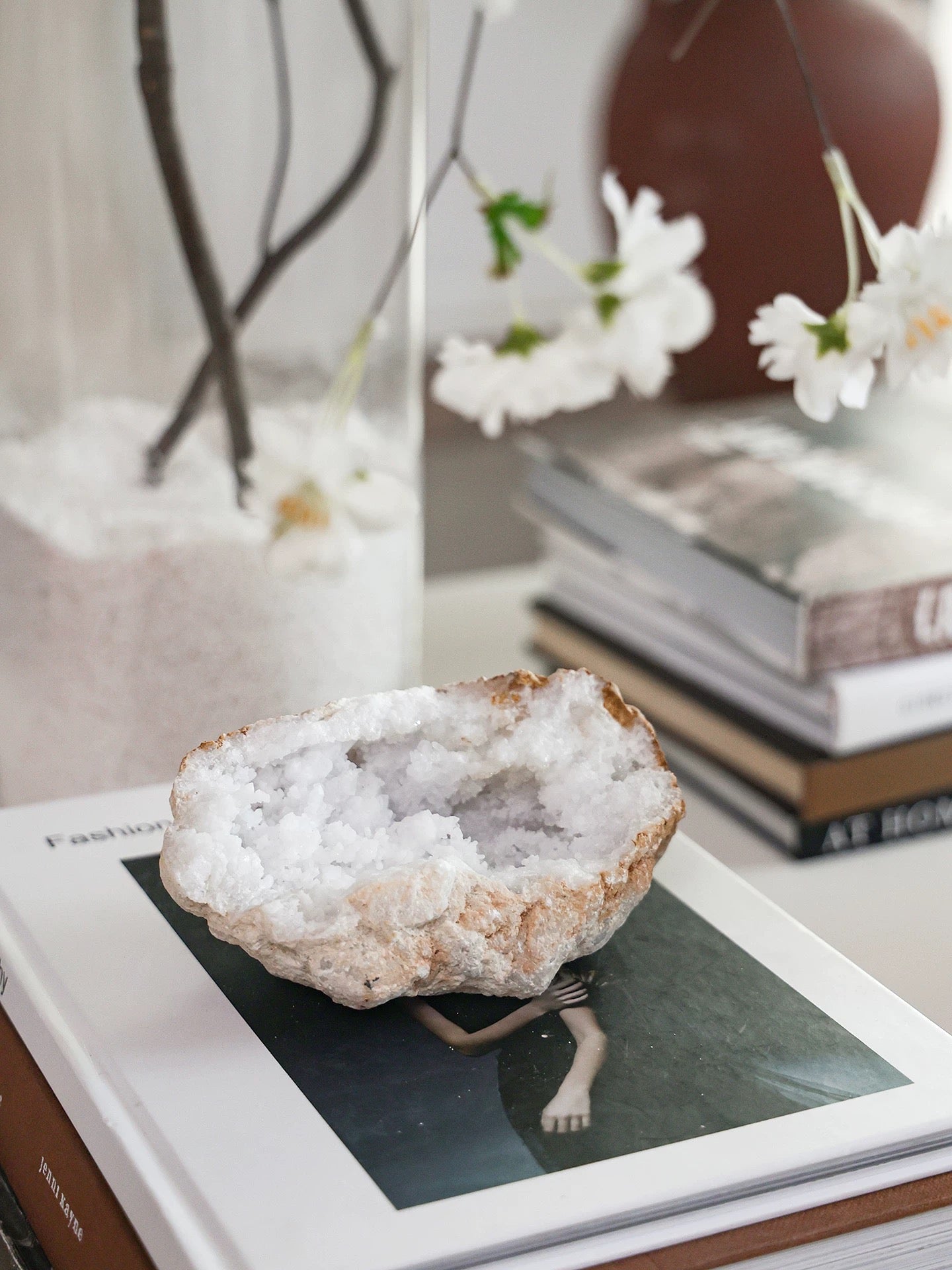 QUARTZ CRYSTAL GEODE