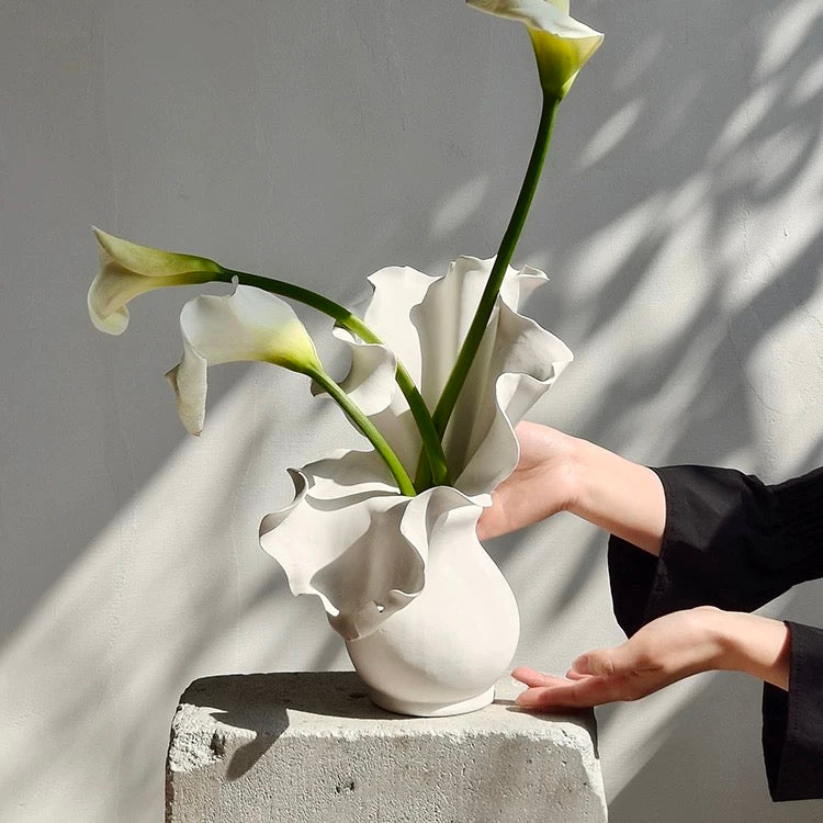 The Aurelia Ruffle Vase