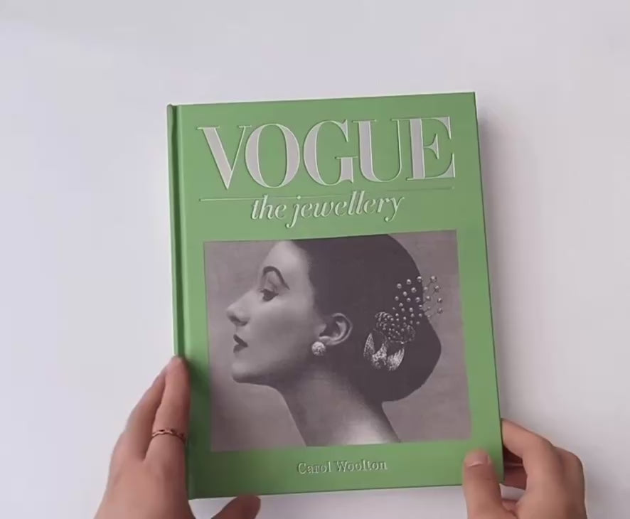 Vogue The Jewellery by Carol Woolton